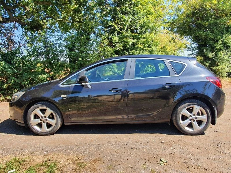 Vauxhall Astra 1.6i 16V SRi 5dr 2012