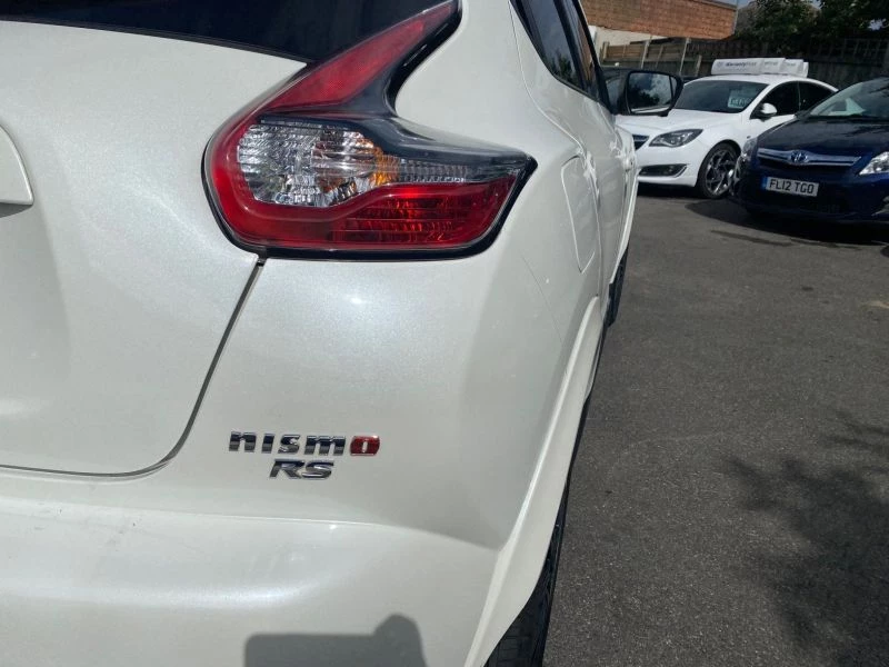 Nissan Juke NISMO RS DIG-T 5-Door 2016