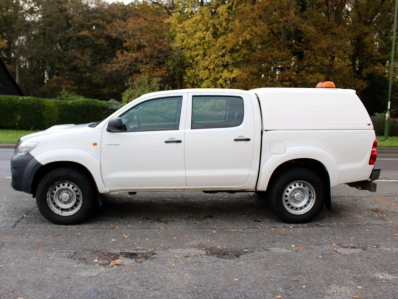 Toyota Hi-lux 2.5 D-4D Active Pickup Extra Cab 2dr Diesel Manual 4WD Euro 5 [144 ps] 2015
