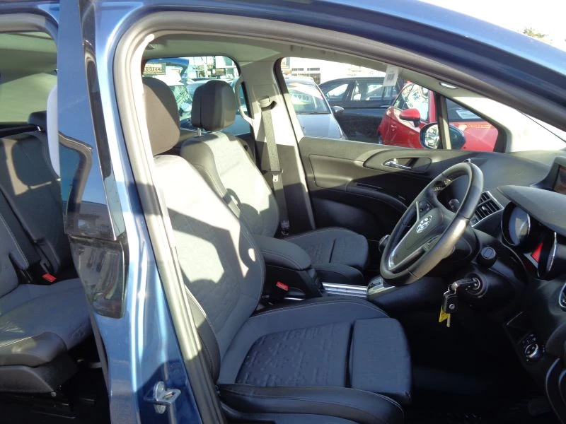 Vauxhall Meriva 1.4 SE 5-Door 2015