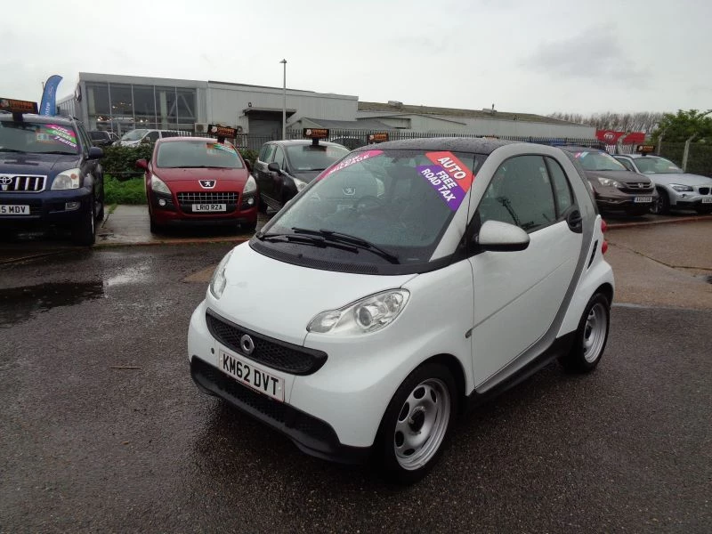 Smart ForTwo Coupe 1.0 PURE AUTOMATIC MHD 2-Door 2012