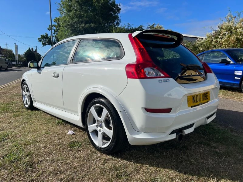 Volvo C30 R-DESIGN 3-Door JUST 2 PREVIOUS KEEPERS 8 SERVICES ULEZ COMPLIANT 2011