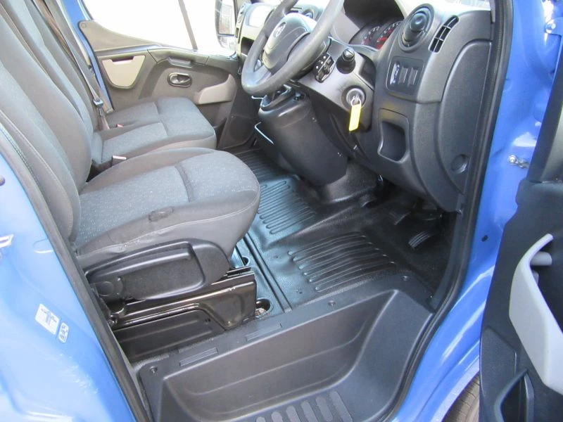 Vauxhall Movano F3300 L2H2 CDTI MWB 2012