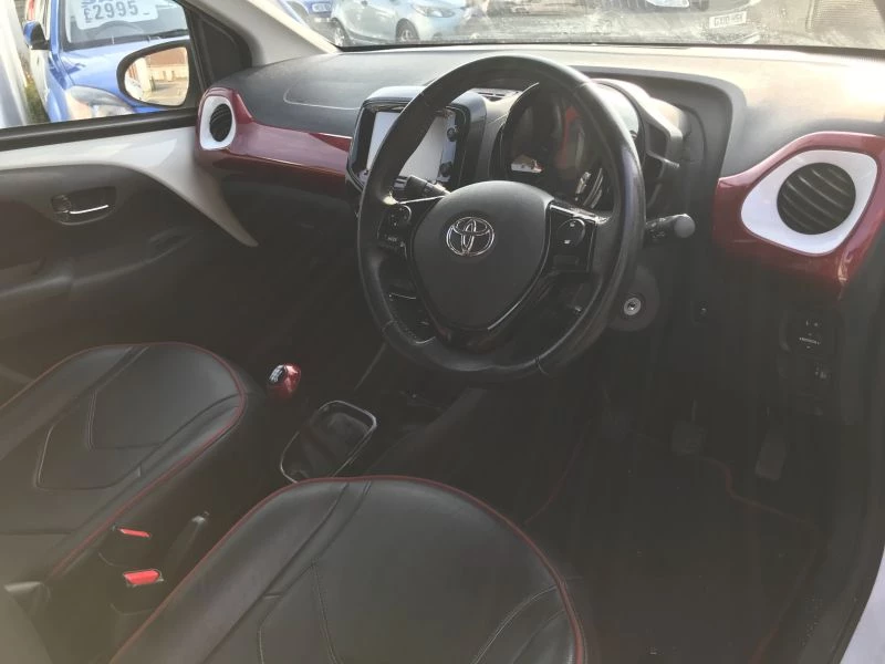 Toyota Aygo 1.0 VVT-i X-Claim 5dr special edition 2017