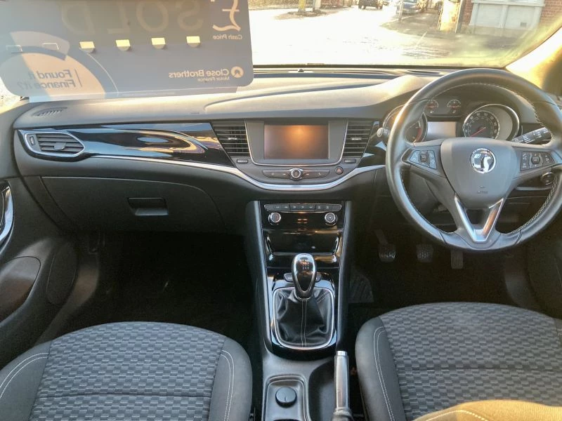 Vauxhall Astra 1.6 CDTi ecoTEC BlueInjection SRi Hatchback 5dr Diesel Manual Euro 6 [110 ps] 2016
