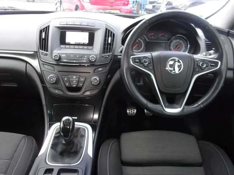 Vauxhall Insignia 2.0 CDTi ecoFLEX SRi Hatchback 5dr Diesel Manual Euro 5 [s/s] [140 ps] 2015