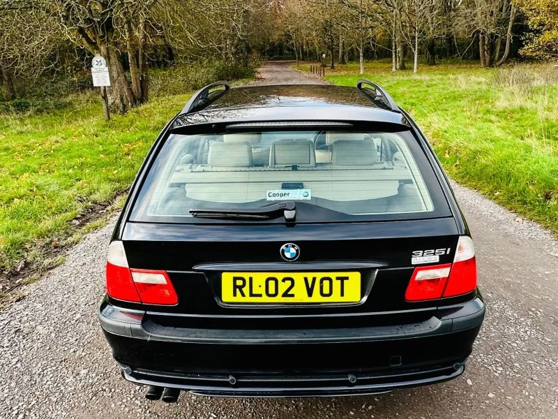 BMW 3 Series 325i SE 5dr 2002
