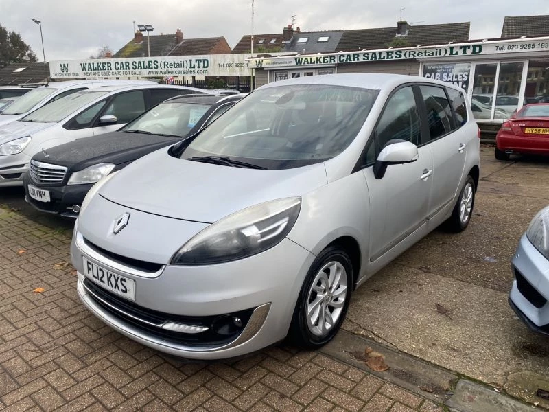 Renault Grand Scenic 1.6 dCi Dynamique TomTom Energy 5dr 2012