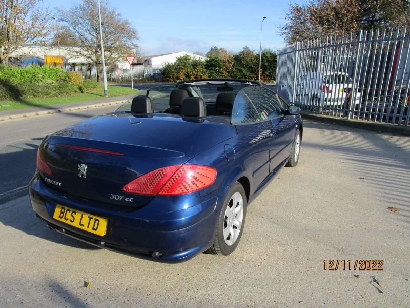 Peugeot 307 CC S COUPE CABRIOLET 2-Door [Recently Serviced] 2006