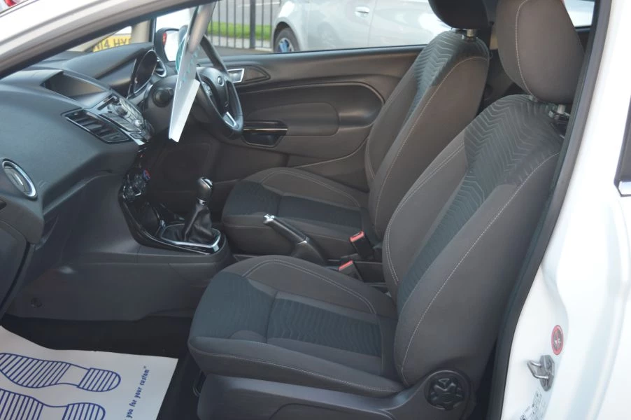 Ford Fiesta ZETEC 3-Door 2014
