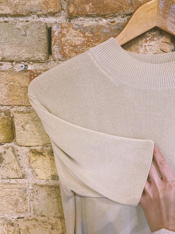 Vintage 1990s beige knit top