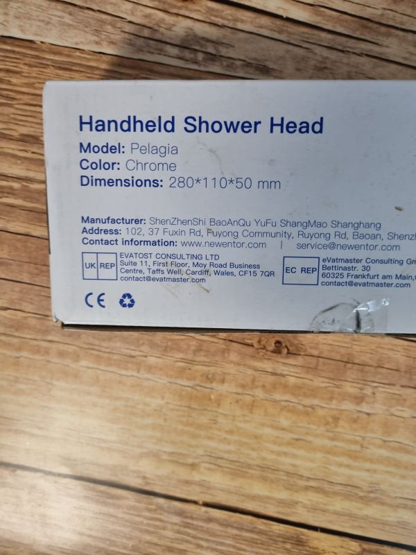 Handheld shower head