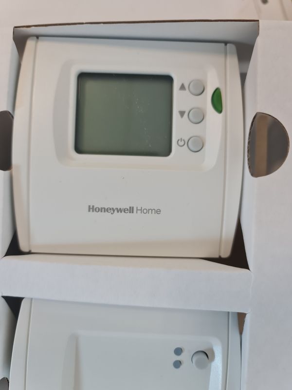 Honeywell Home DT2R Wireless Thermostat