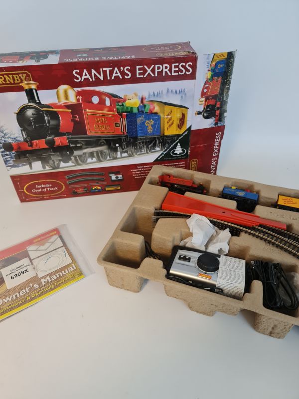Hornby Santa's Express Electric Train Set