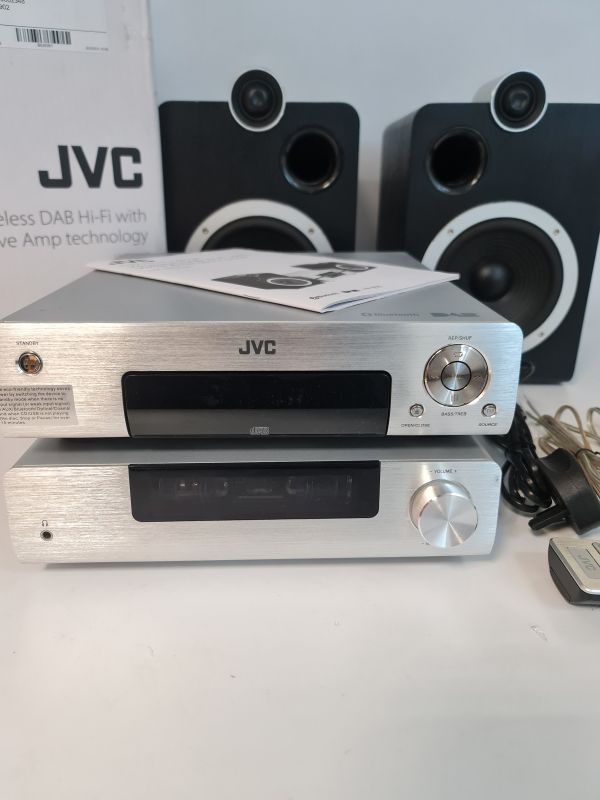 JVC Wireless Valve Amp Traditional Hi-Fi System