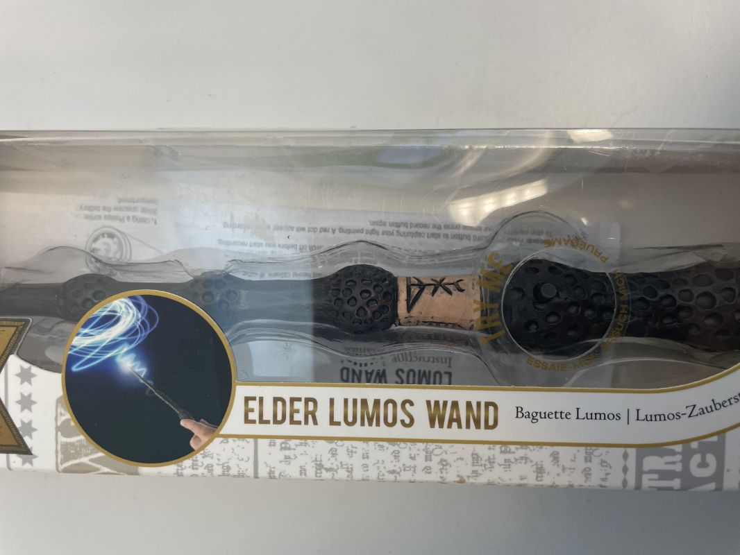 Harry Potter elder lumos wand