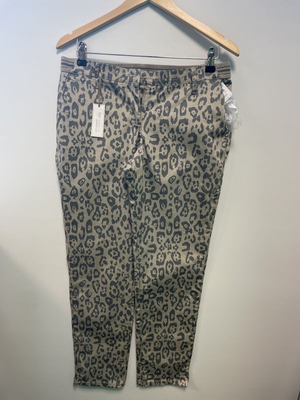 Trousers leopard print