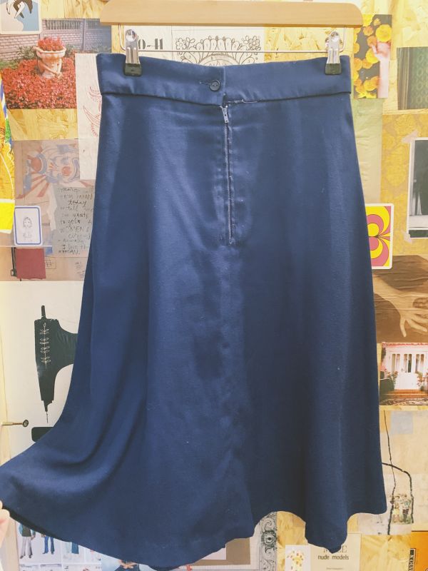 Vintage navy skirt Size 8/10