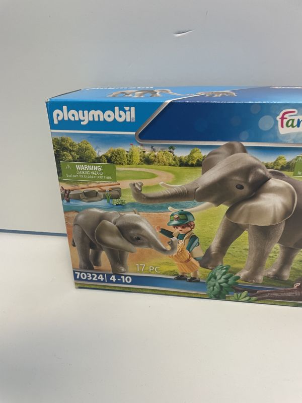 Playmobil elephant