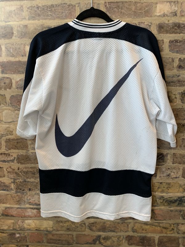 Vintage Nike Short-Sleeve Workout Shirts for Men