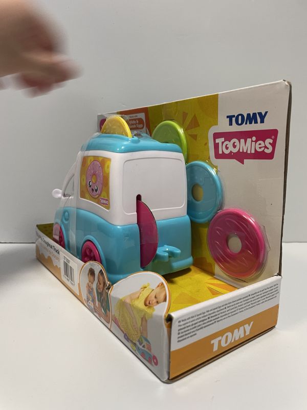 TOMY doughnut truck