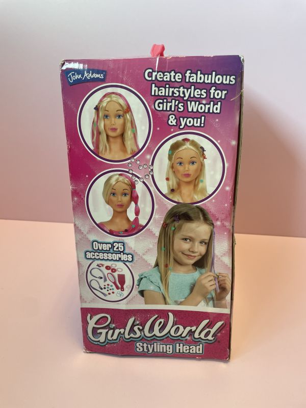 Girlsworld head