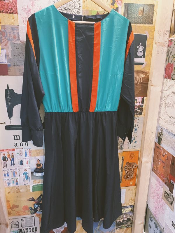 Vintage 1980s midi dress Size L