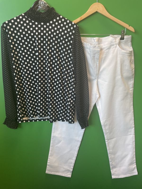 Black and white blouse with jeans set
