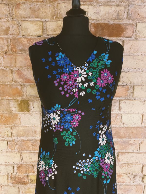 Vintage 1970s floral maxi dress Size 8