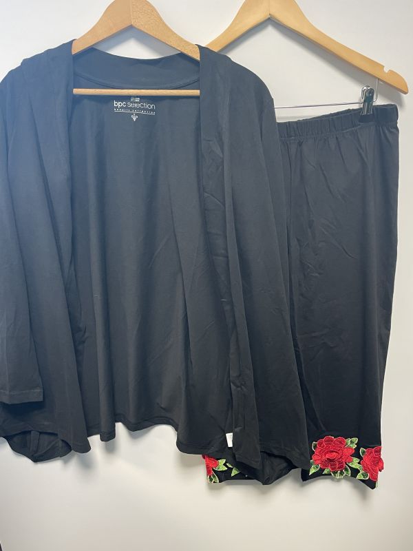 Black cardigan and leggings set