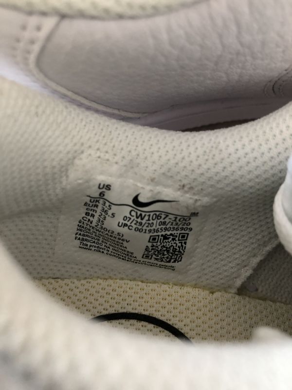 Nike White Comfort Insole Trainers