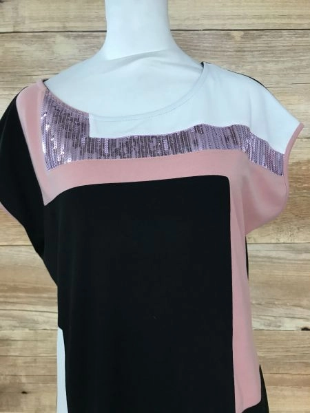 BodyFlirt Black and Pink Geometric Shift Dress