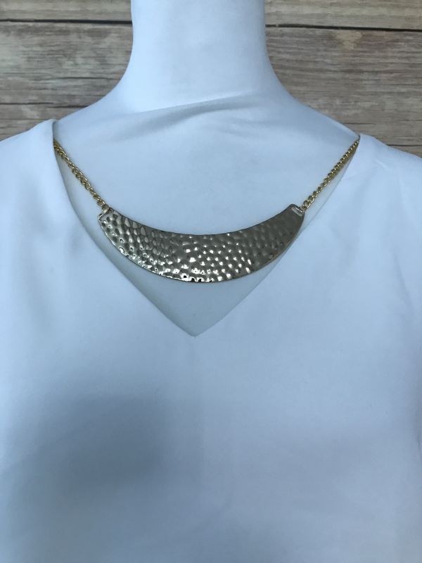 Kaleidoscope White Sleeveless Top with Necklace Detail
