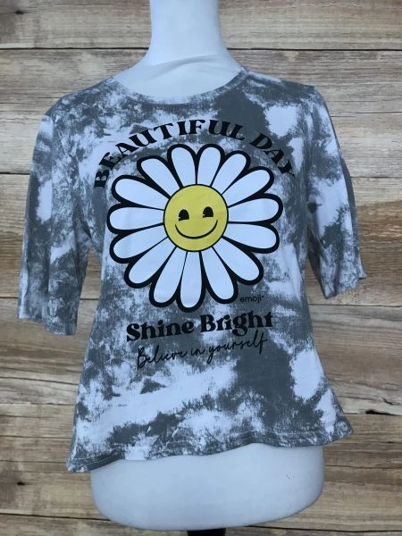 Emoji Grey and White Flower Print Cropped T-Shirt