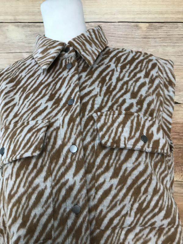 Body Flirt Brown Zebra Print Sleeveless Shirt