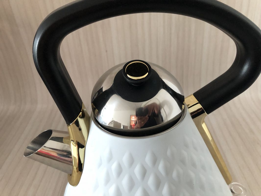 Swan Kettle 17L White and Gold