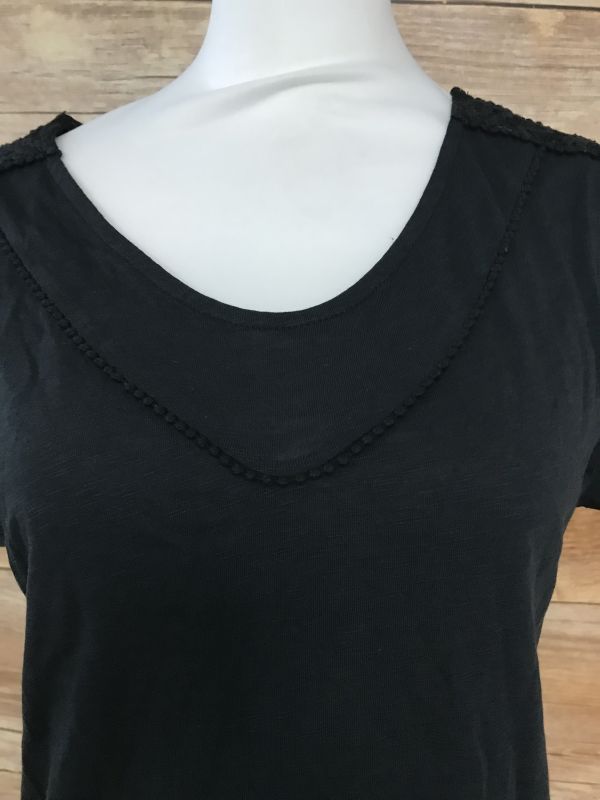 Body Flirt Black T-shirt with Laced Detail on Sleeves