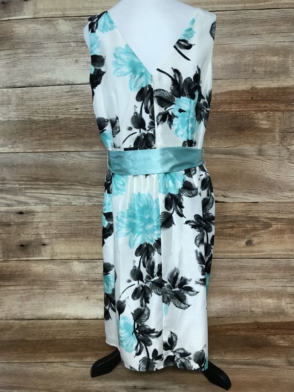 Joanna Hope White and Turquoise Formal dress