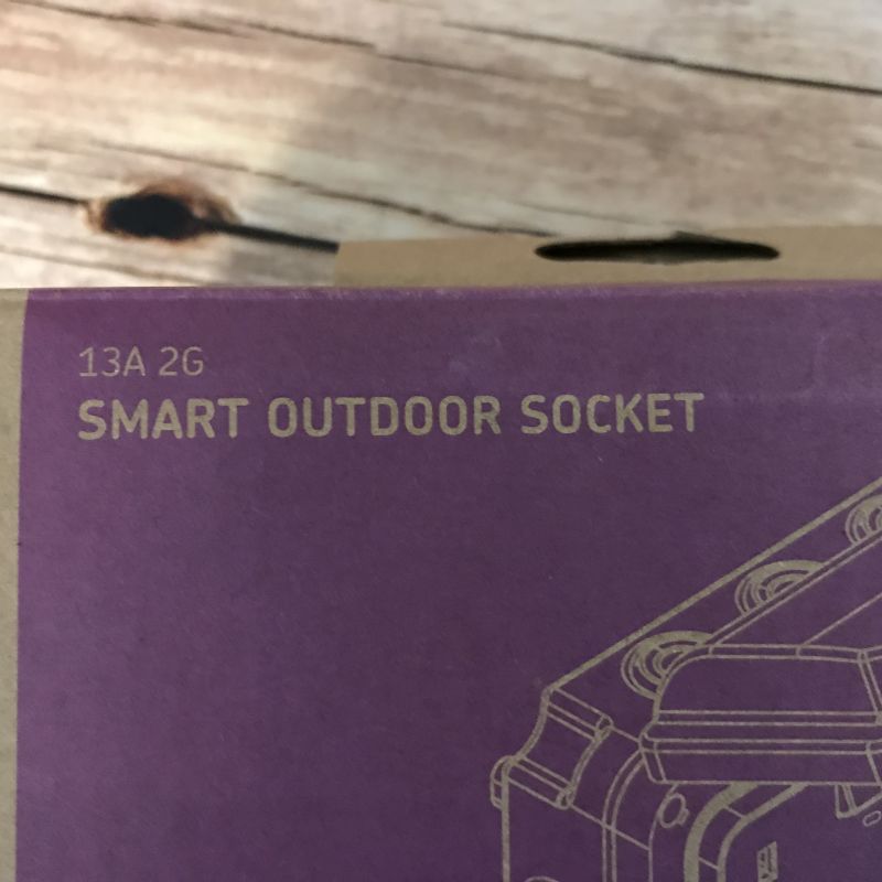 Smart outdoor socket