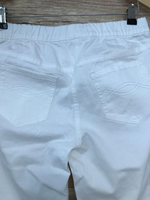 BonPrix White Cropped Trousers