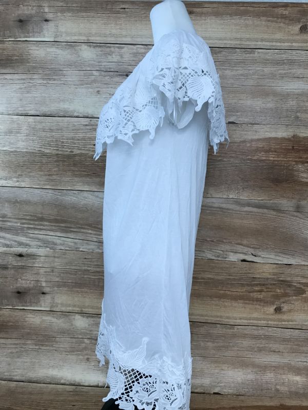 Bodyflirt White Dress with Crochet Detail