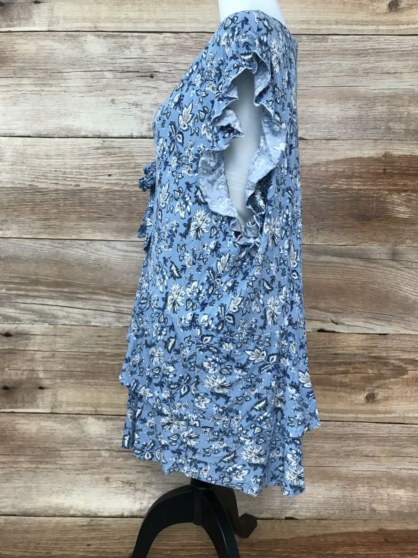 In The Style Blue Top With Floral Print Detail