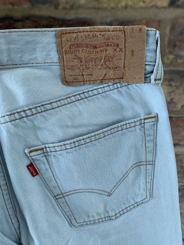 Vintage Levis High Waisted Washed Light Blue MOM Jeans