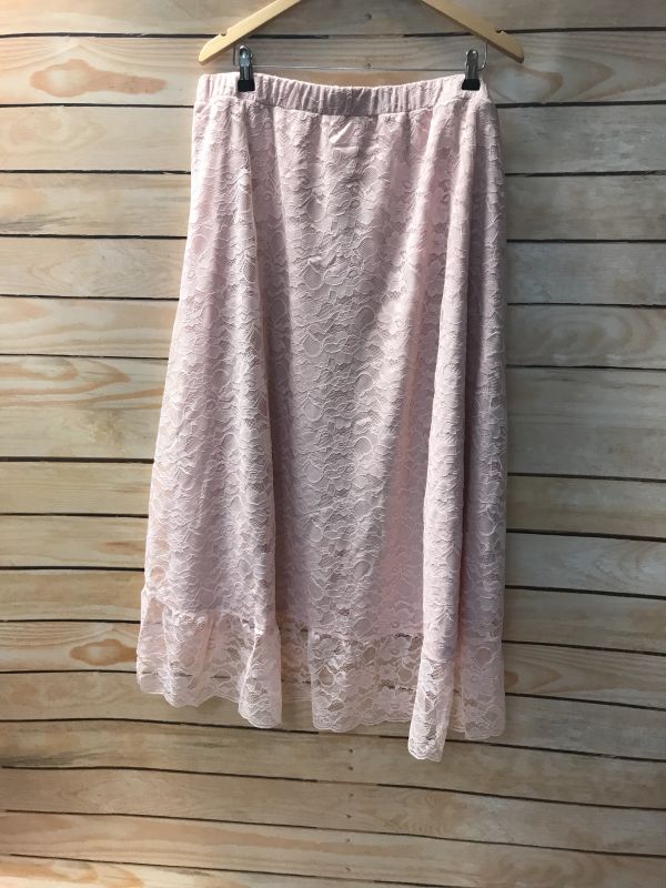 Pink skirt