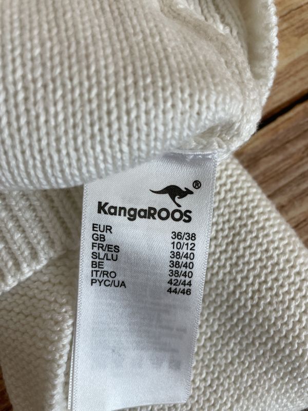 KangaROOS white jumper
