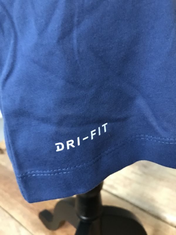 Nike "Training" Dri-Fit T-shirt [Small]