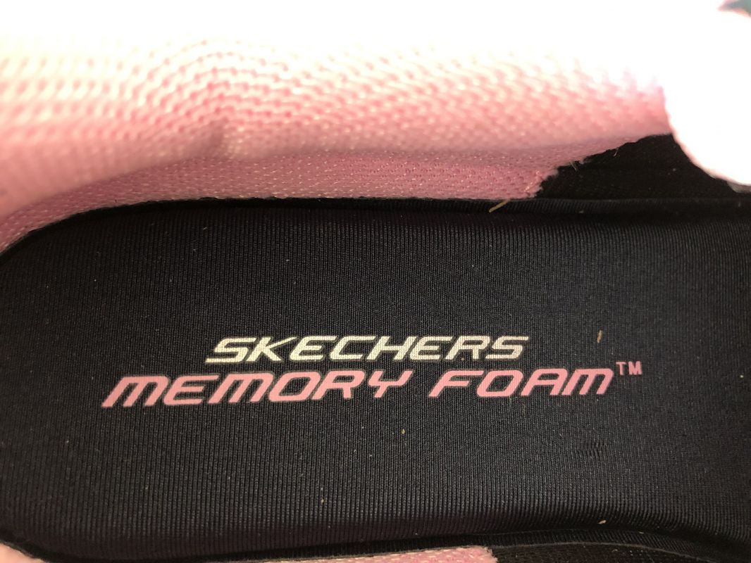 Skechers Memory Foam Navy & Pink Get Connected lace-up trainer