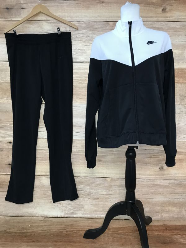Nike Women's Tracksuit Black/White [Medium]