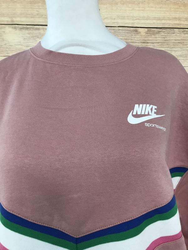 Women's Nike Sweat Top - M