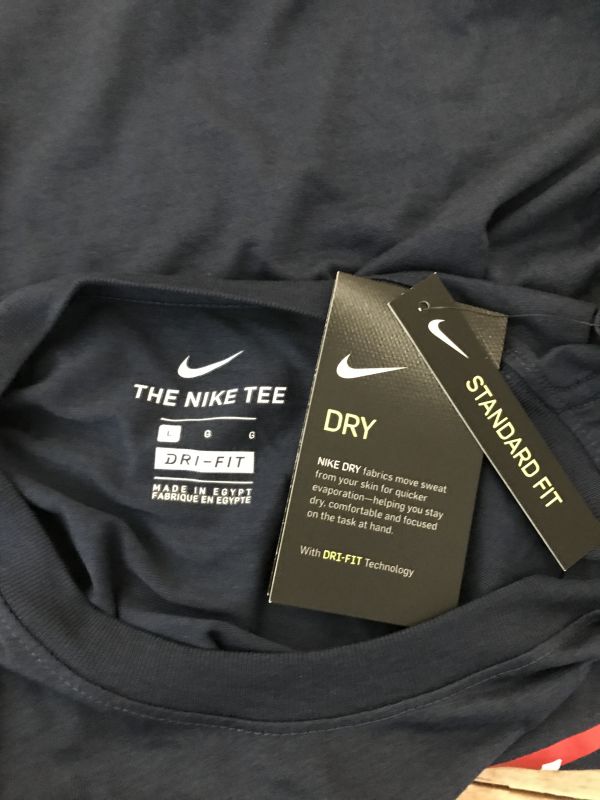 Men's Navy Nike T-shirt - L